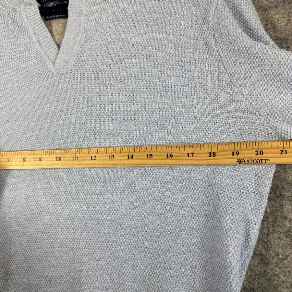 Johnnie-O Light Light Blue Cotton Knit Men's Sweater Size M Casual Golf Pullover
